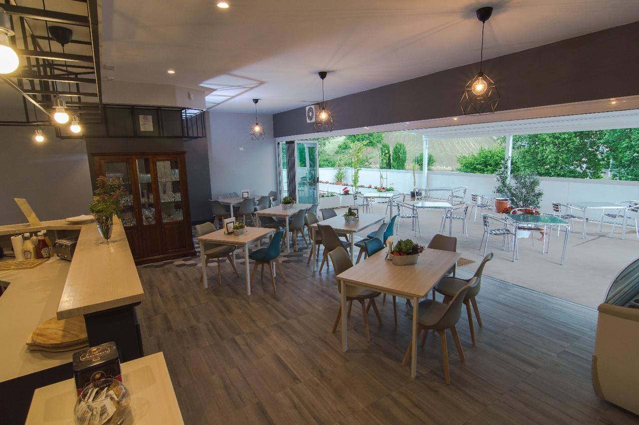 ארטנה Hotel Degli Amici מראה חיצוני תמונה