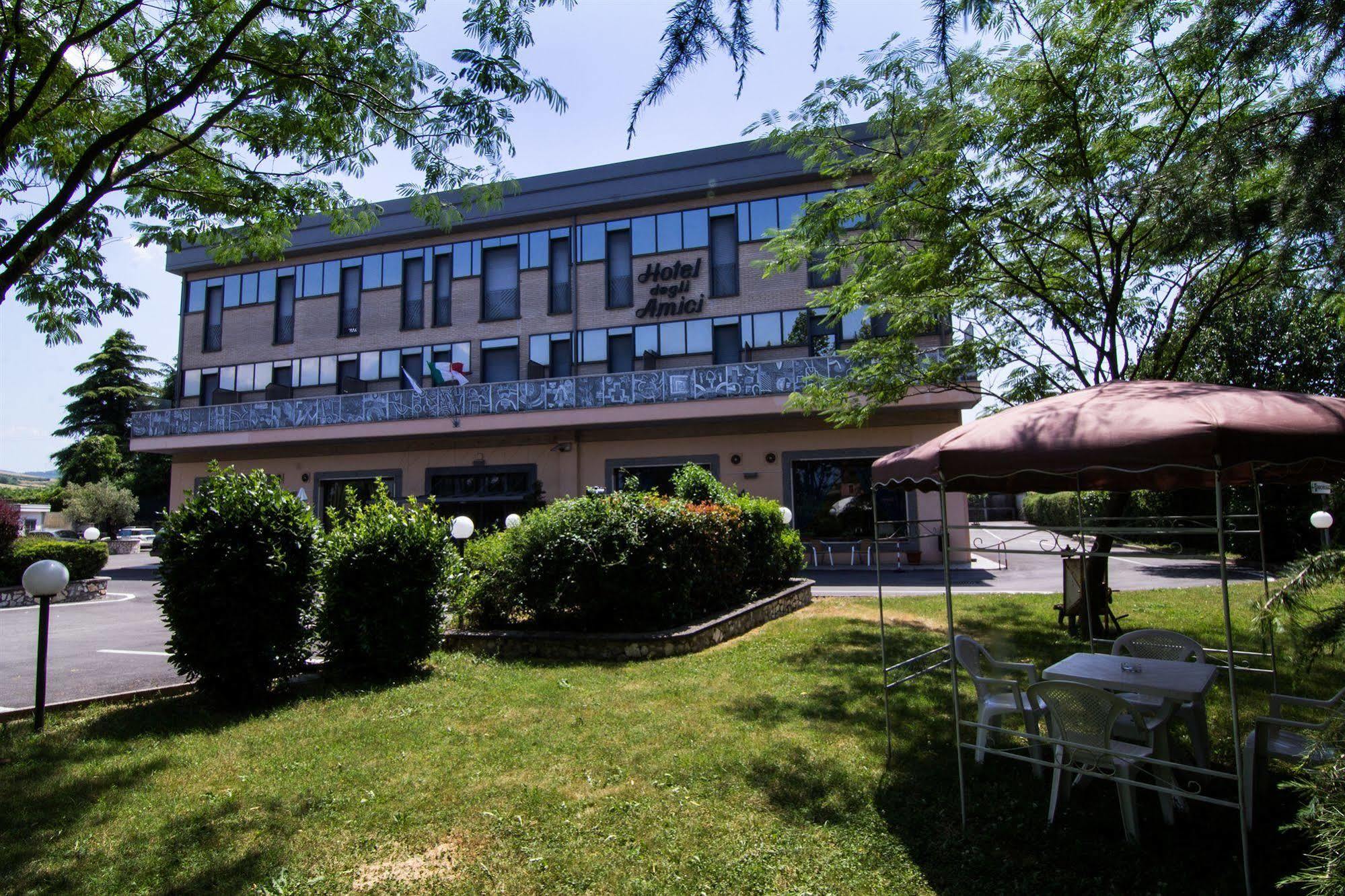 ארטנה Hotel Degli Amici מראה חיצוני תמונה